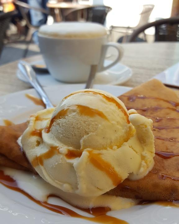LouLou's Eiscafe & Creperie